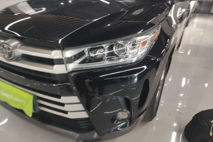Used Toyota Highlander 2018 2.0T Four-Wheel Drive Luxury Edition 7 Seats China V Emission Standard