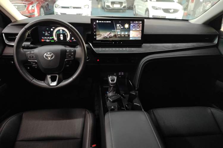 Used Toyota Camry 2024 Dual-Motor 2.0 HG Premium Edition