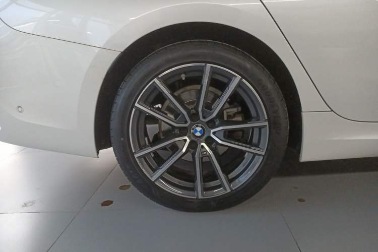 Used BMW 3 Series 2021 Restyled 325Li M Sport Package
