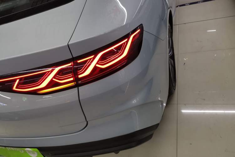 Used BYD Qin L 2025 DM-i Smart Drive 120KM Superior Model
