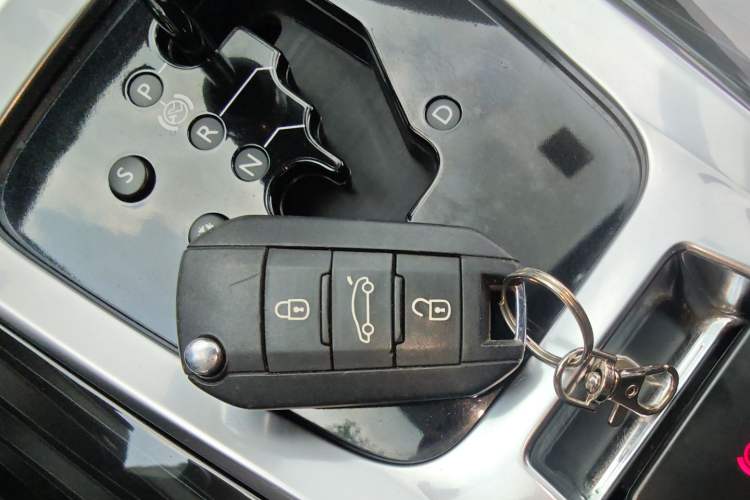 Used Peugeot 3008 2013 2.0L Automatic Trend Edition
