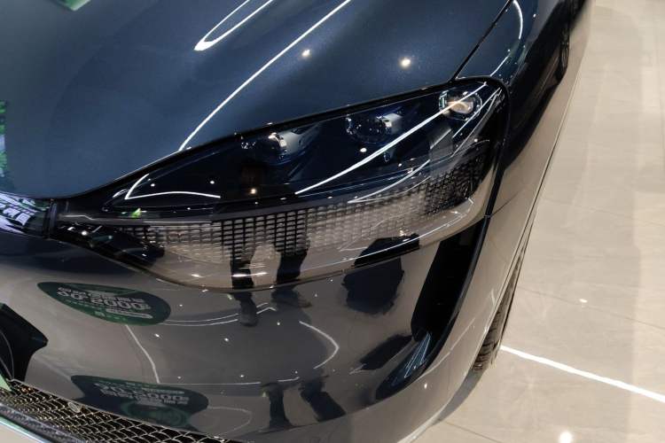 Used Hima AITO M9 2024 All-Electric Max Version 100 kWh 6-Seater