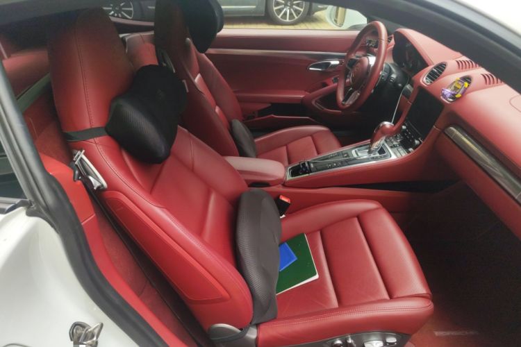 Used Porsche 718 2018 Cayman 2.0T
