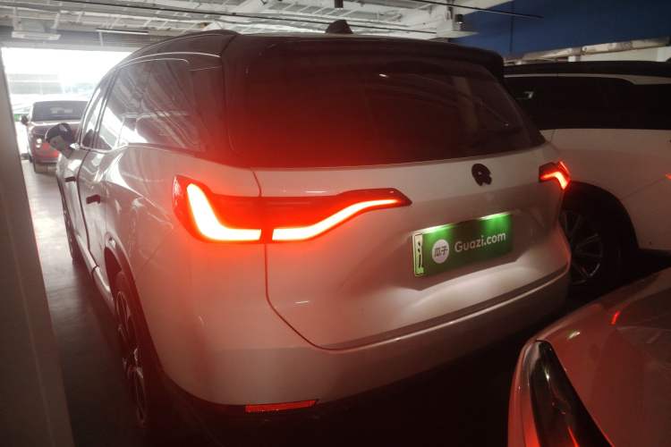 Used Nio ES8 2020 580 km Signature Edition 7-Seater Version
