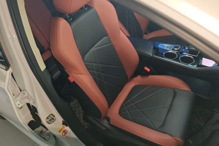 Used Changan Eado 2023 Changan Edition PLUS Blue Whale NE 1.4T GDI DCT Prestige Version