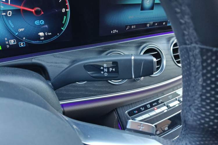 Used Mercedes-Benz E-Class New Energy 2022 Restyled E 350 e L Plug-in Hybrid Sports Sedan
