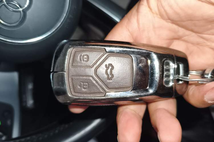 Used Audi A4L 2019 40 TFSI Fashion Edition China VI Emission Standard
