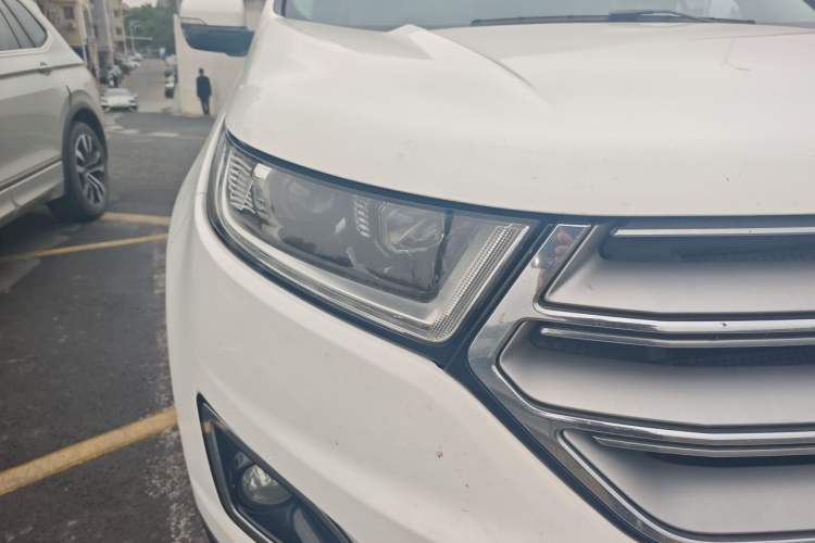 Used Ford Edge 2016 EcoBoost 245 Two-Wheel-Drive Titanium 7-Seater