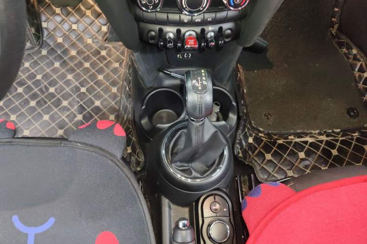 Used  MINI 2016 1.2T ONE Pioneer Edition