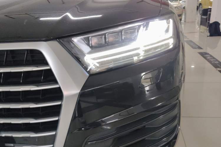 Used Audi Q7 2018 45 TFSI Technology Edition
