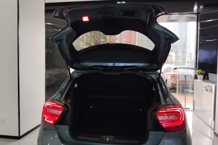 Used Mercedes-Benz A-Class (Import) 2013 A 200 Urban Edition
