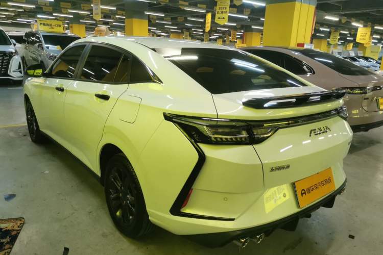 Used Dongfeng Aeolus Yixuan 2023 Mach Edition 1.5L Automatic Chasing Shadow Version