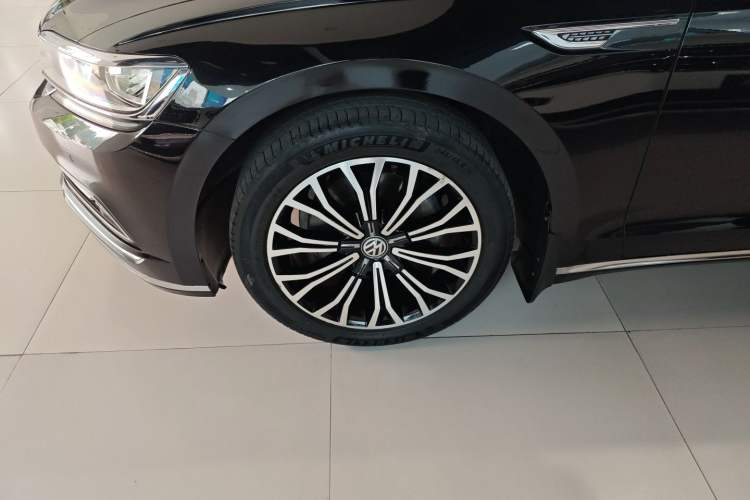 Used Volkswagen Phideon 2018 Revised Version 380TSI Two-Wheel Drive Business Edition