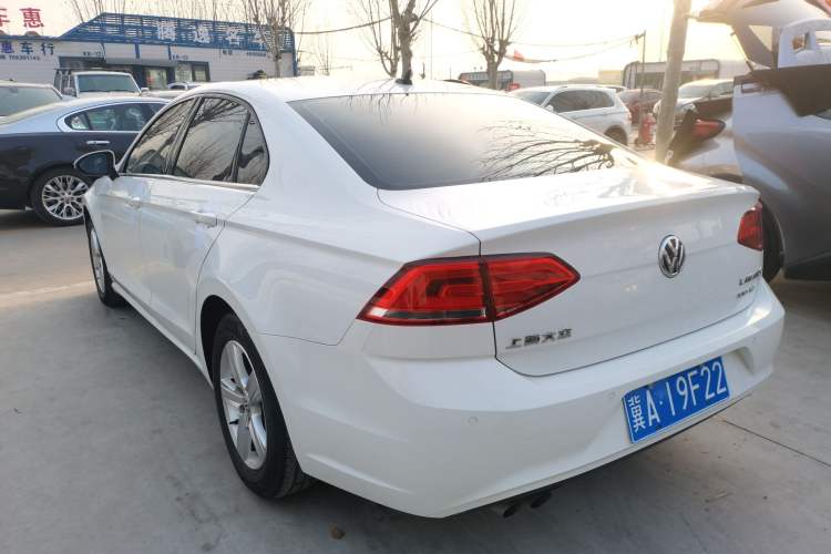 Used Volkswagen Lamando 2015 230TSI DSG Fashion Edition
