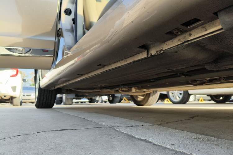 Used Dongfeng Aeolus A60 2012 1.6L Manual Prestige Edition
