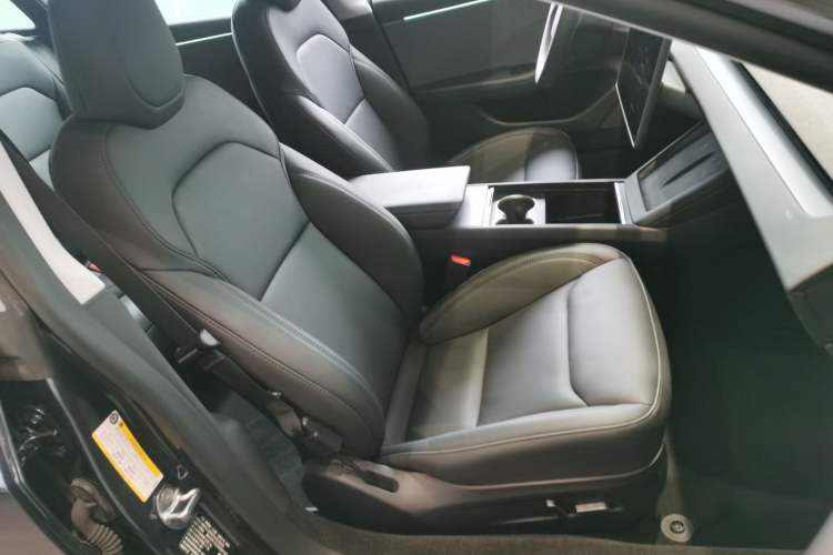 Used Tesla Model 3 2025 Rear-Wheel-Drive Version
