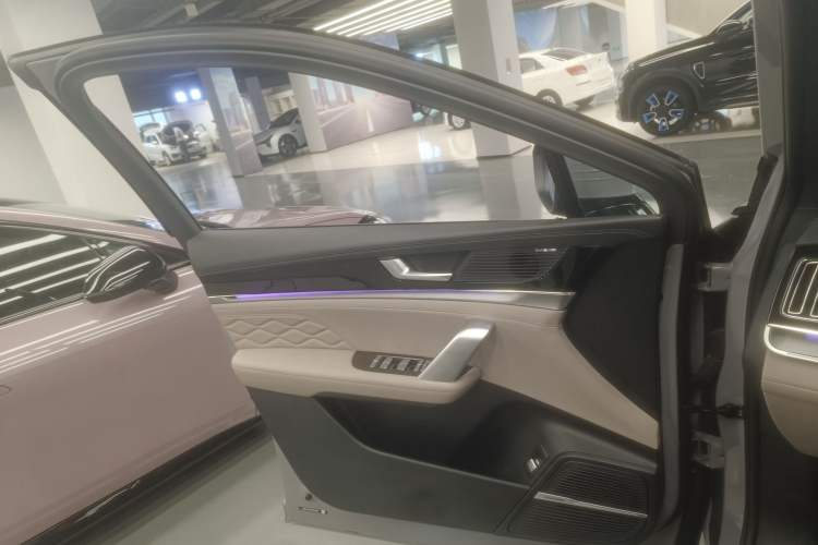 Used BYD Tang New Energy 2025 Intelligent Driving Version DM-i 115KM Flagship Edition
