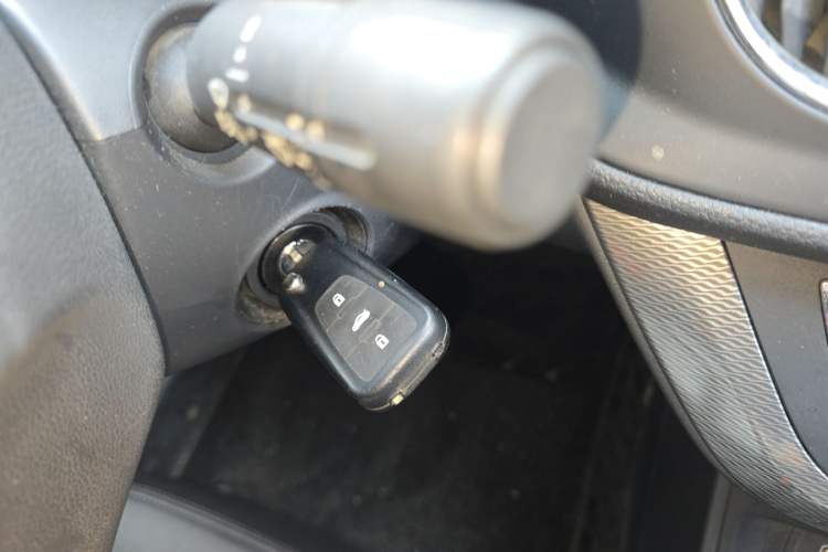 Used Roewe 360 2015 1.5L manual luxury edition