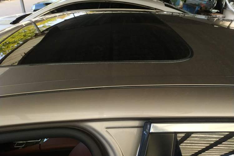 Used BMW 5 Series 2014 520Li Elegant Model
