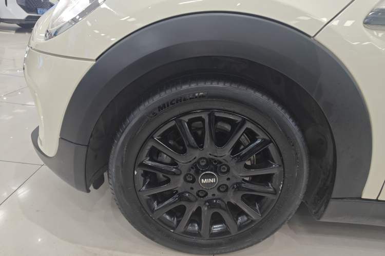 Used  MINI 2015 1.5T COOPER Excitement Five-Door Edition