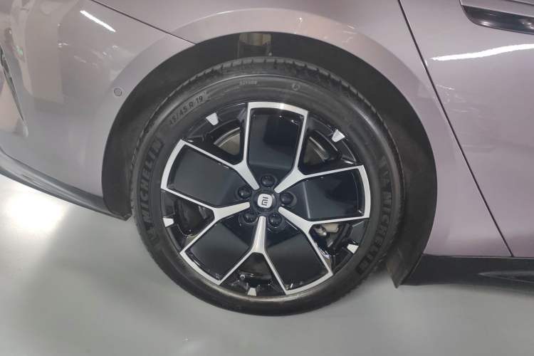 Used  SU7 2024 Rear-Drive Long-Range Intelligent Driving Version