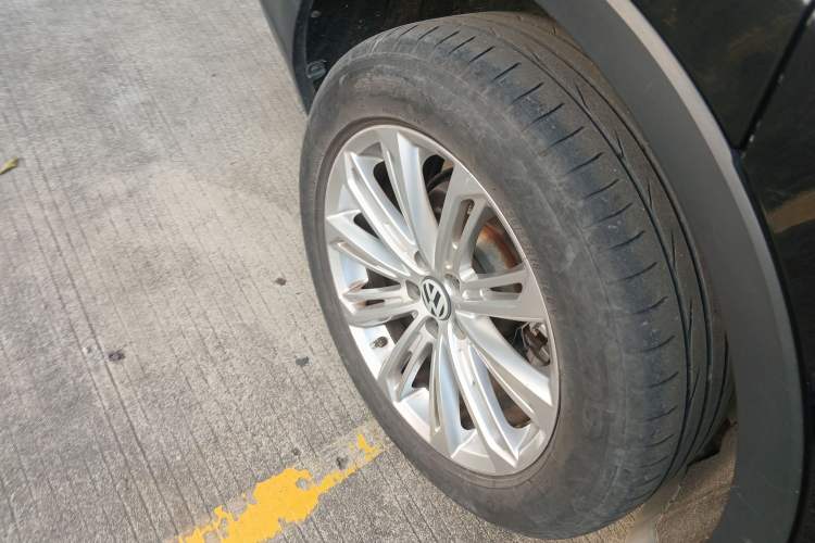 Used Volkswagen Tiguan L 2022 330TSI Automatic Two-Wheel Drive Smart Edition