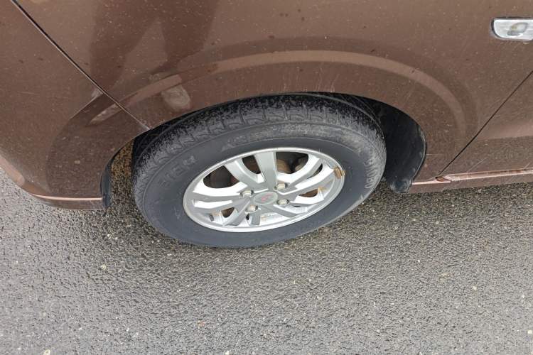 Used Wuling Hongguang 2019 1.5L S Standard Version China VI LAR
