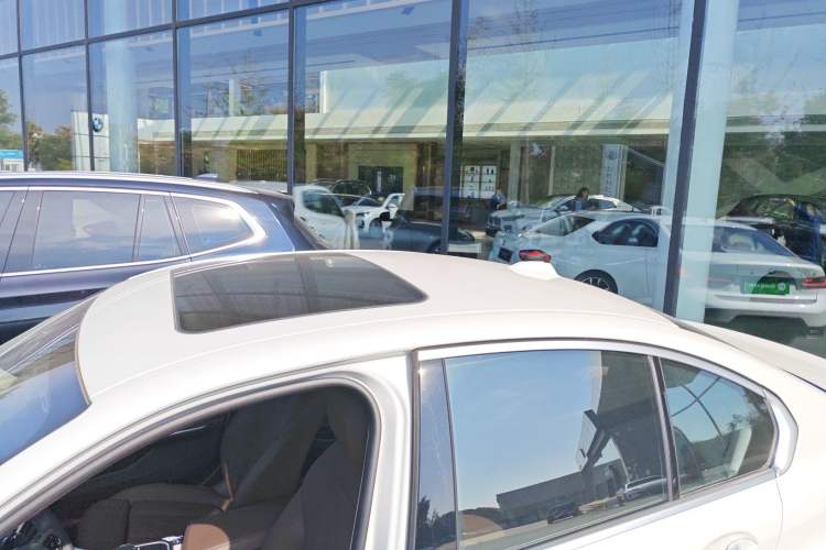 Used BMW 3 Series 2024 325i M Sport Package
