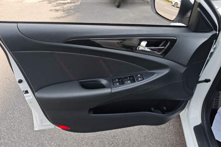 Used Changan Eado 2015 1.6L Manual Junku Model China V Standard
