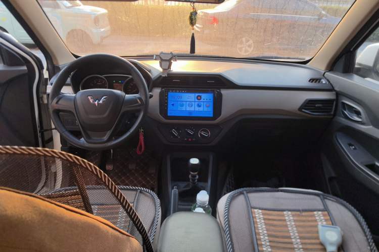 Used Wuling Hongguang 2019 1.5L S Standard Version China VI LAR