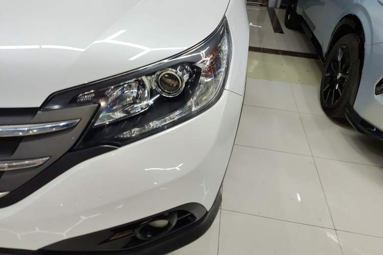 Used Honda CR-V 2013 2.4L Two-Wheel-Drive Luxury Edition