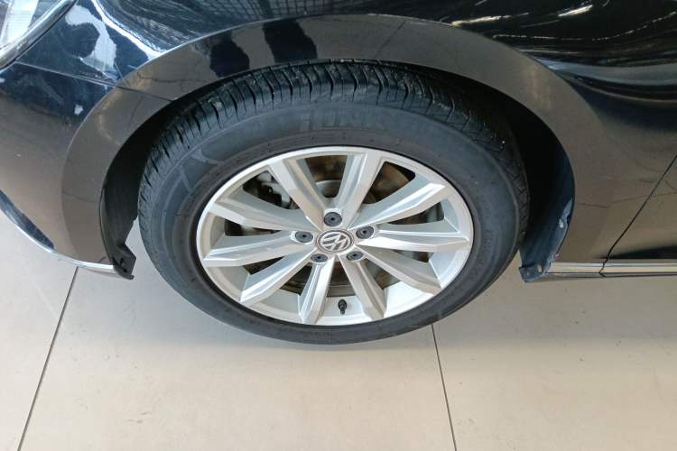 Used Volkswagen Magotan 2018 330TSI DSG Advanced Model
