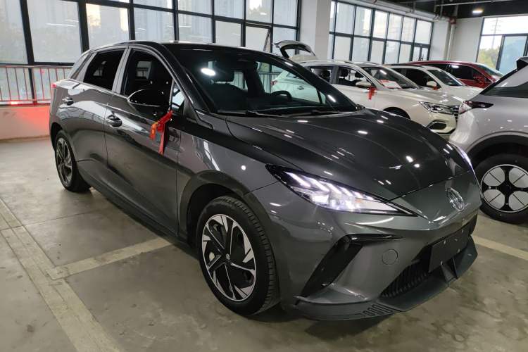 Used MG 4 EV 2022 425 km Luxury Edition
