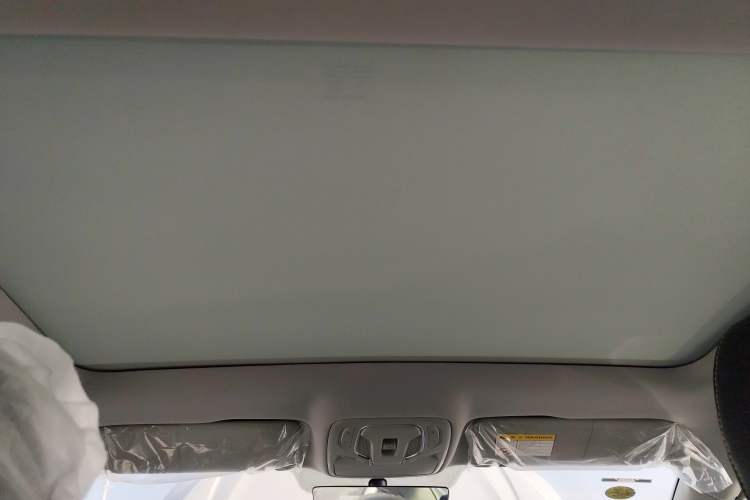 Used Roewe i6 MAX New Energy 2023 EV 420 Skyroof Special Edition
