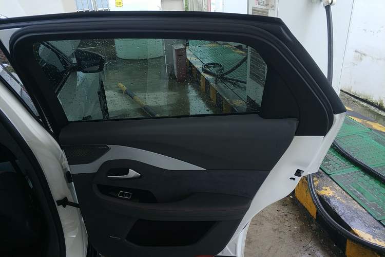 Used ARCFOX Alpha S 2023 Pioneer Edition
