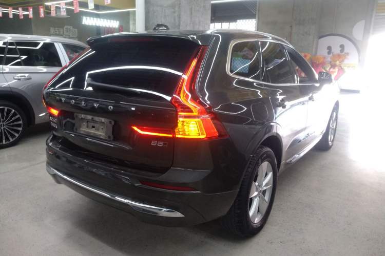 Used Volvo XC60 2022 B5 4x4 Zhiyi Luxury Edition

