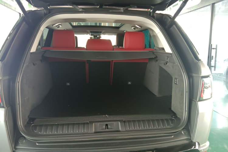 Used Land Rover Range Rover Sport 2022 3.0 L6 YAO Black Edition
