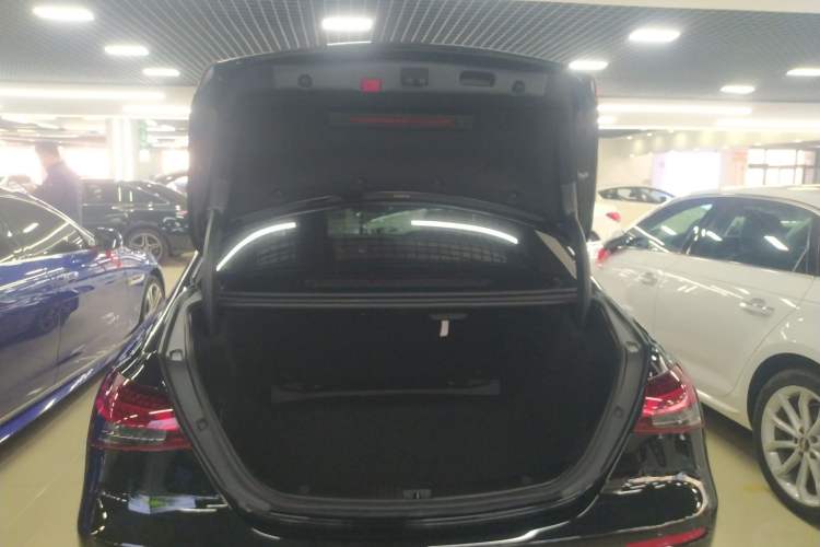 Used Mercedes-Benz E-Class 2023 E 260 Stylish Sports Edition
