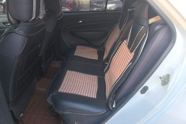 Used Geely Auto Diamond 2014 Sedan 1.5L Manual Entry-Level Model
