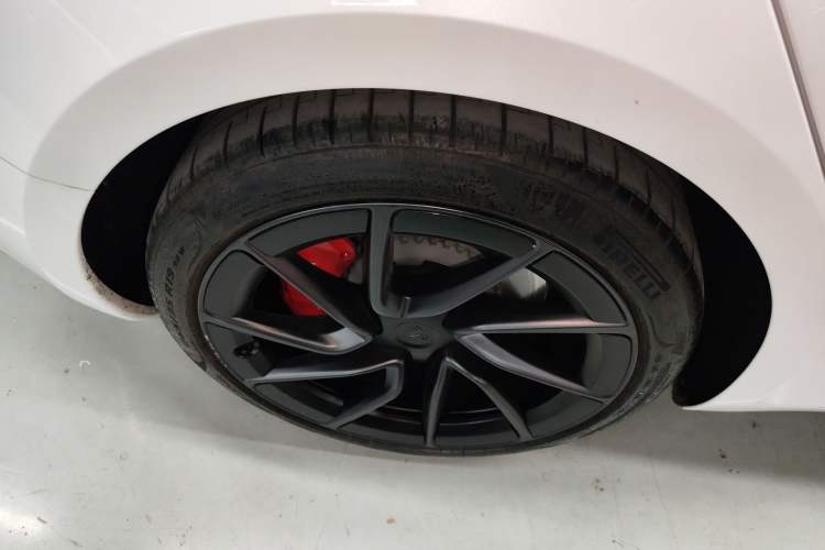 Used Tesla Model 3 2024 High-Performance All-Wheel-Drive Version
