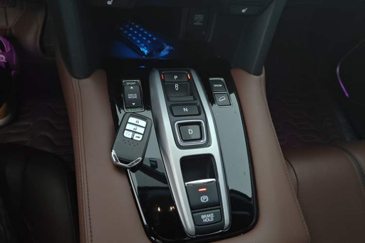 Used Honda UR-V 2020 370TURBO Two-Wheel Drive Luxury Edition
