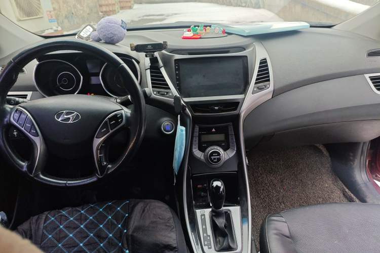 Used Hyundai Elantra 2015 1.6L Automatic Luxury Model