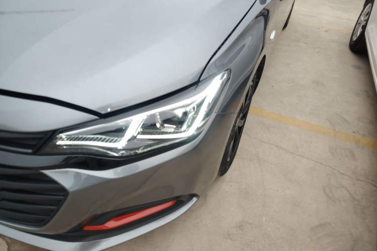 Used Chevrolet Monza 2020 Light Hybrid Redline 320T Dual-Clutch Thrilling Edition
