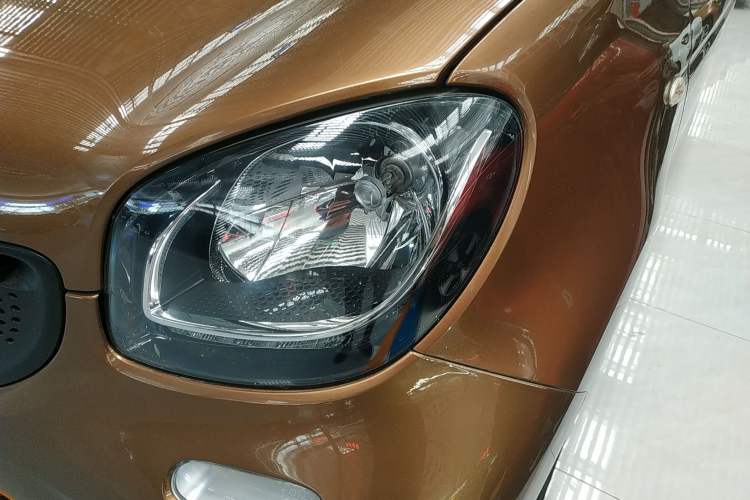 Used  forfour 2016 1.0L 52 kW Dynamic Edition
