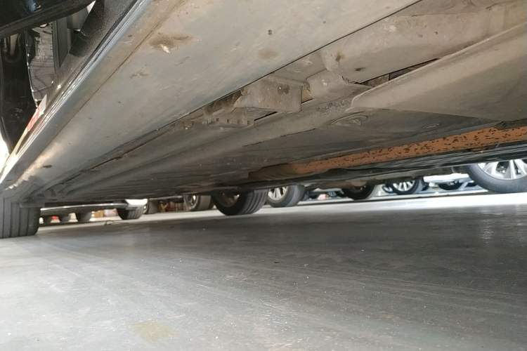 Used Mercedes-Benz E-Class 2019 E 300 L Sporty and Stylish Model
