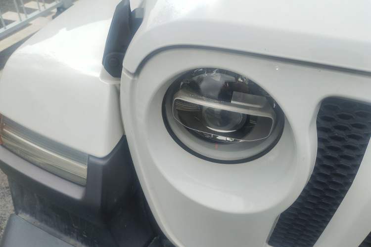 Used  Wrangler 2019 2.0T Sahara Four-Door Version China VI Emission Standard