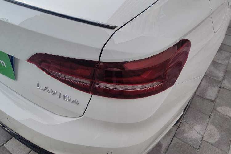 Used Volkswagen Lavida 2024 300TSI DSG Starry Sky Deluxe Edition
