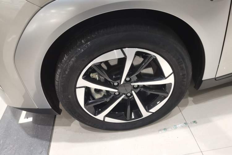 Used AION Y 2023 Younger Star Edition