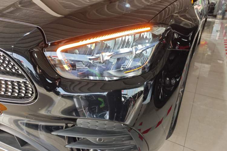 Used Mercedes-Benz E-Class 2023 Restyled E 300 L Sport Luxury Edition
