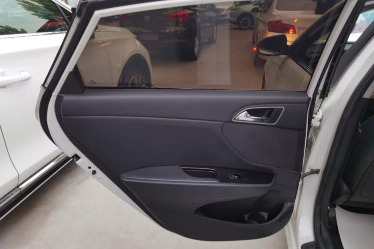 Used Hyundai Mistra 2014 1.8L Automatic Smart GLS
